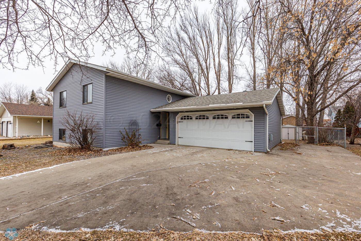 Fargo, ND 58103,2009 30 AVE S
