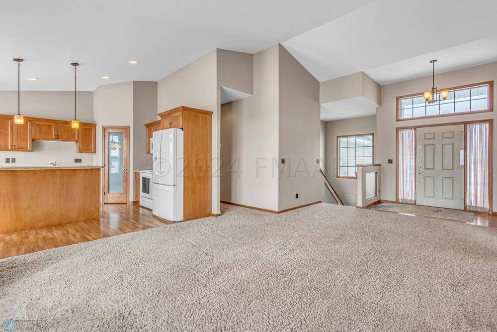 West Fargo, ND 58078,3046 6TH ST E