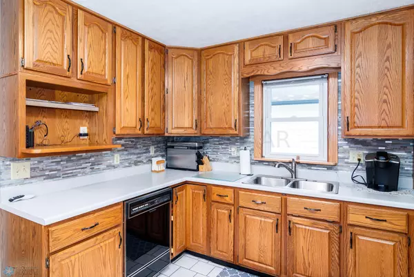 Fargo, ND 58103,1426 14 ST S