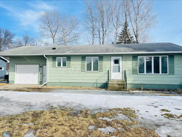 302 9TH AVE SE,  Devils Lake,  ND 58301