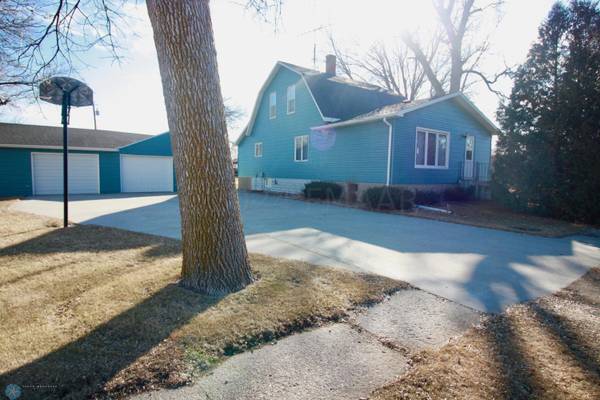 208 2ND ST,  Great Bend,  ND 58075