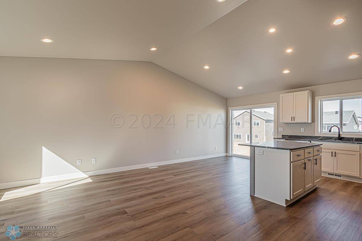 West Fargo, ND 58078,1128 JILL DR W