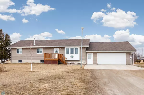 10313 COUNTY RD 17 S S,  Horace,  ND 58047