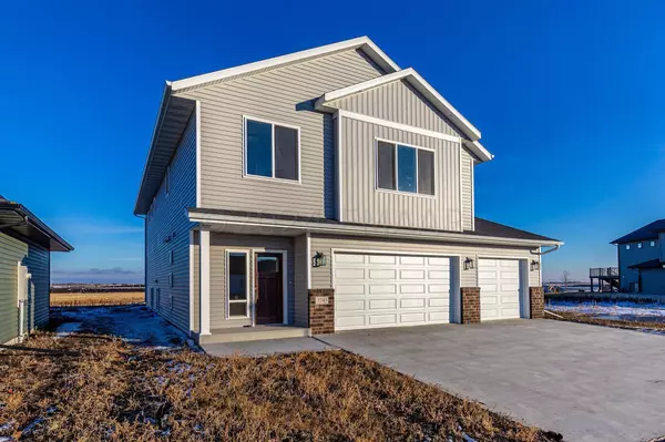 7743 Cub Creek WAY, Horace, ND 58047