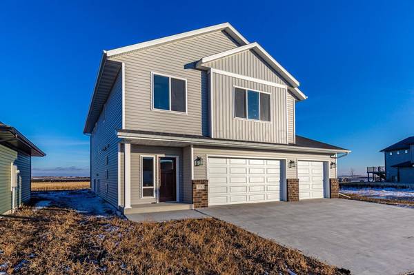 7743 Cub Creek WAY, Horace, ND 58047