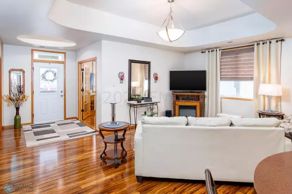West Fargo, ND 58078,1904 BURLINGTON DR ##4