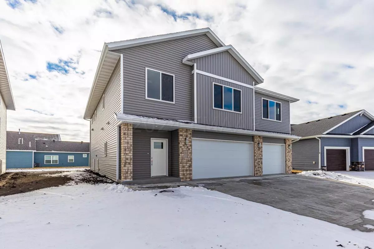 West Fargo, ND 58078,1055 54 AVE W