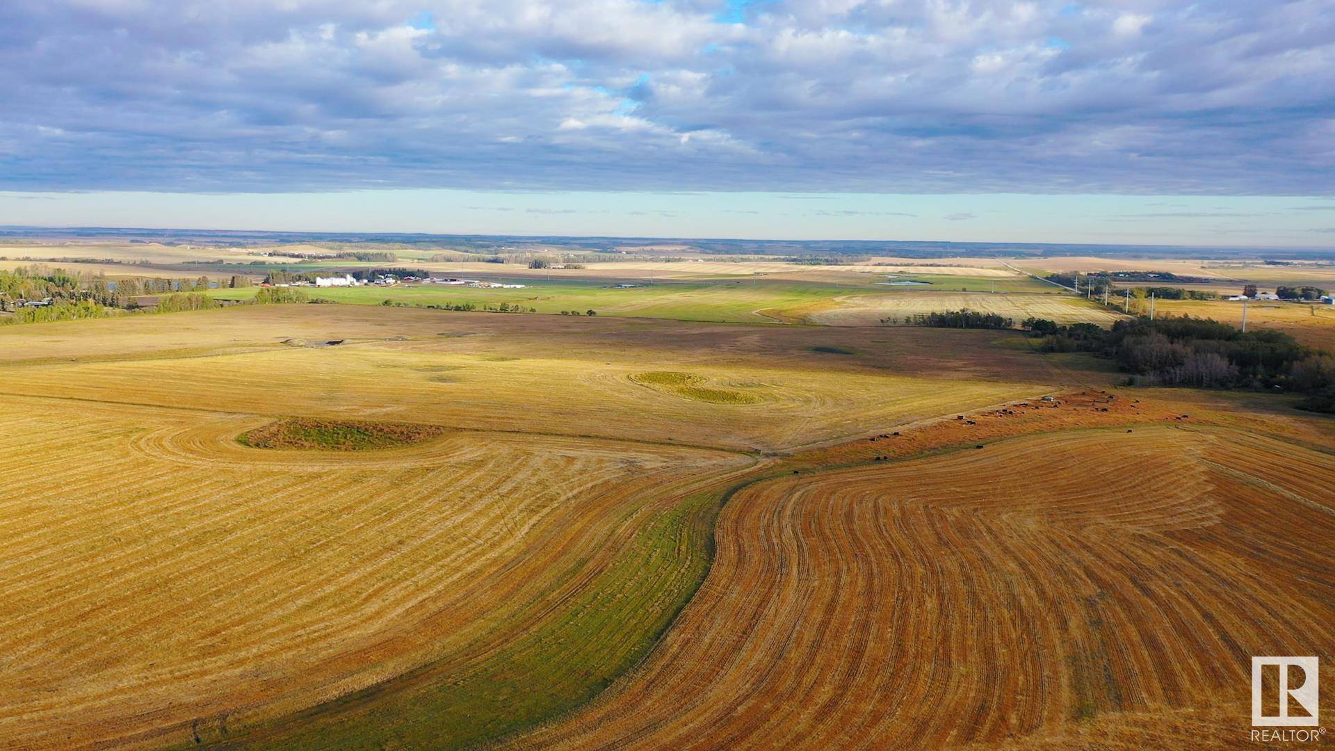 Innisfail, AB T4G 0G9,6360 C & E TR