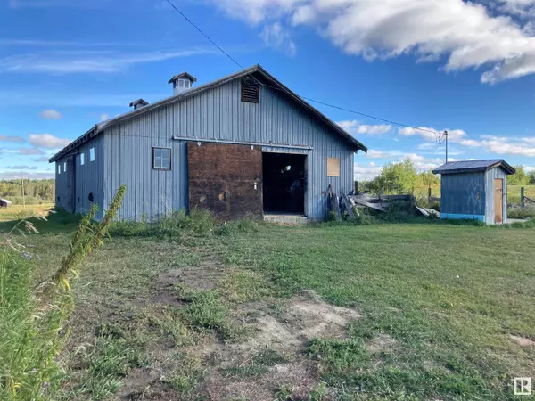 Rural Lac Ste. Anne County, AB T0E 1V0,56507 RGE RD 25