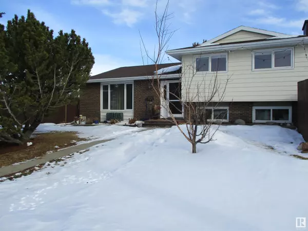 Morinville, AB T8R 1K2,727 grandin DR