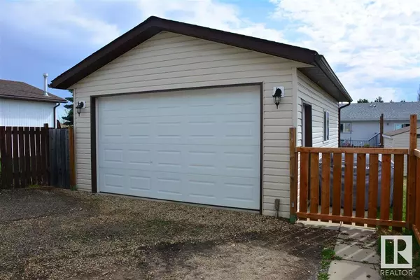 Barrhead, AB T7N 1C9,5905 55A ST