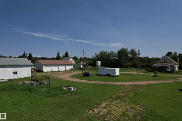 Rural Lac Ste. Anne County, AB T0G 1N0,#301 9124 HWY 18