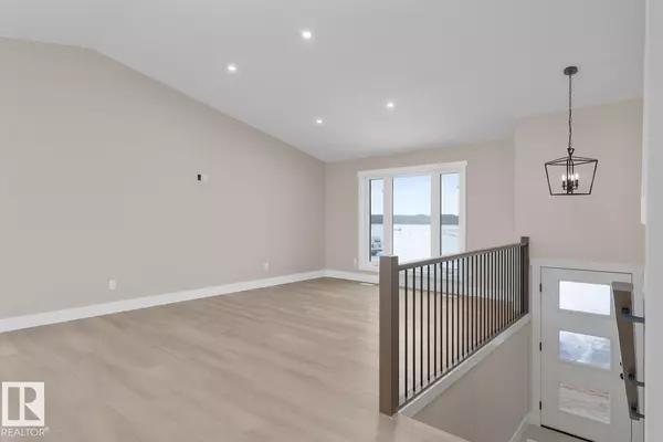 Cold Lake, AB T9M 0L4,319 Waterton WY