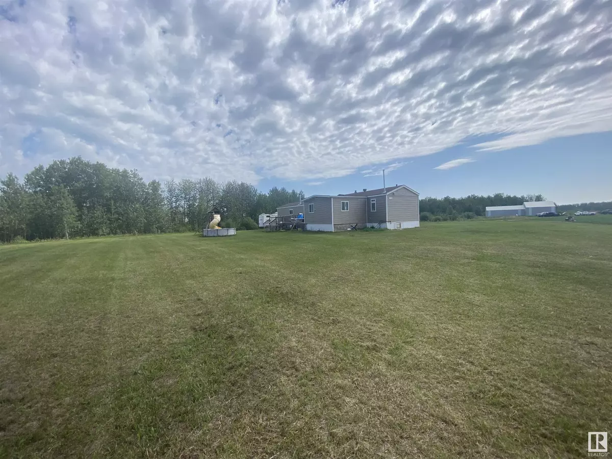 Rural Two Hills County, AB T0B 4K0,110022A TWP534