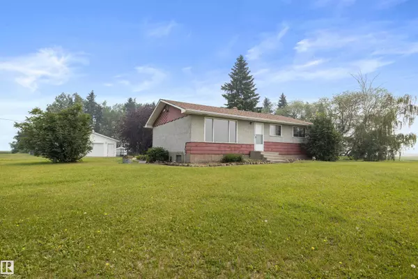 Rural Sturgeon County, AB T8R 0J4,55227 HWY 44