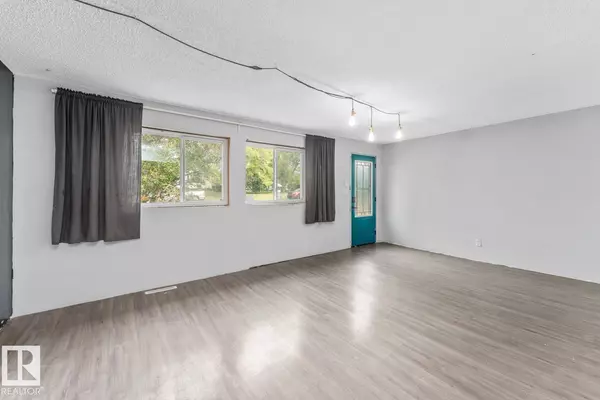 Cold Lake, AB T9M 1J7,1409 9 ST