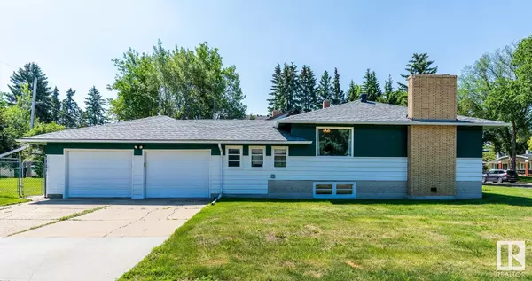 Edmonton, AB T6G 1X4,8731 120 ST NW