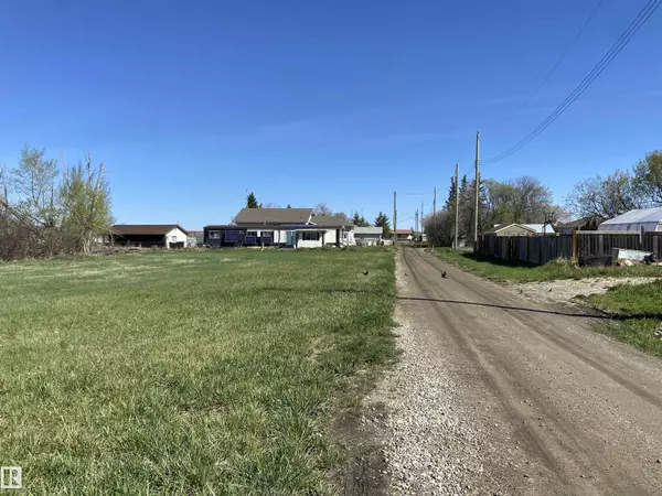 Riviere Qui Barre, AB T8R 0J3,#236 26500 HWY 44