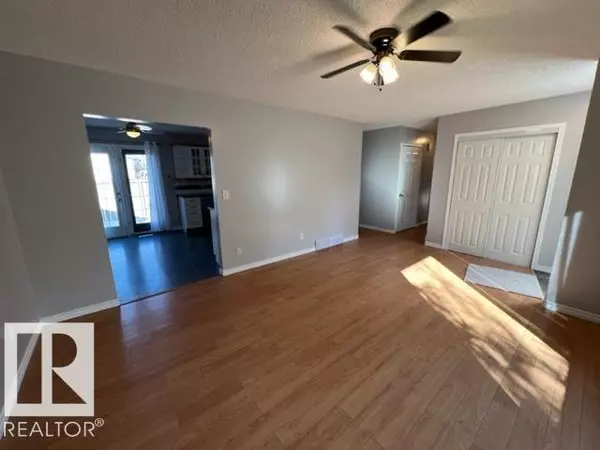Wetaskiwin, AB T9A 2K9,3734 53 ST
