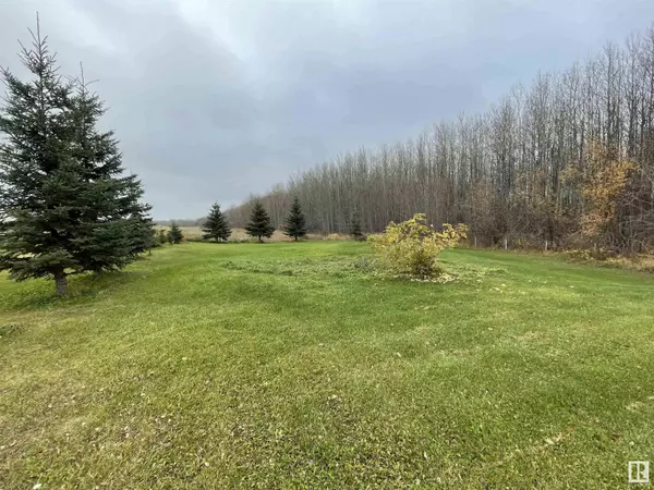 Rural Lac Ste. Anne County, AB T0E 0L0,54329 RGE RD 42A