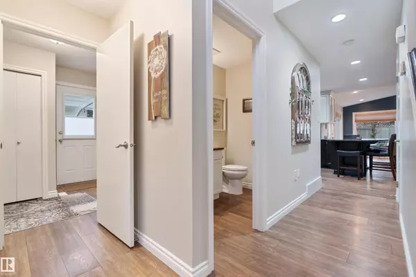 Fort Saskatchewan, AB T8L 3X3,465 RIVERPARK DR