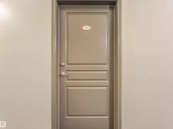 Edmonton, AB T5Y 0C5,#418 309 CLAREVIEW STATION DR NW