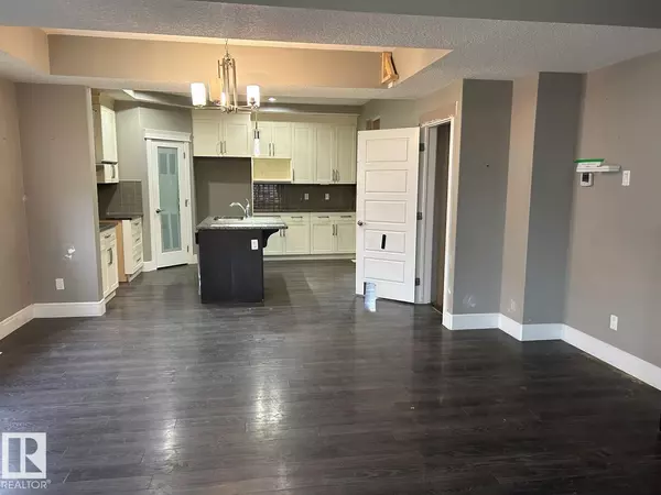 Fort Saskatchewan, AB T8L 0E6,65 DURRAND BN