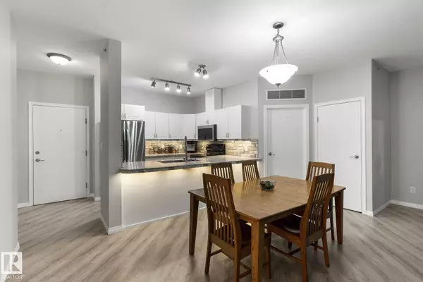 Edmonton, AB T5Y 0H6,#404 4304 139 AV NW