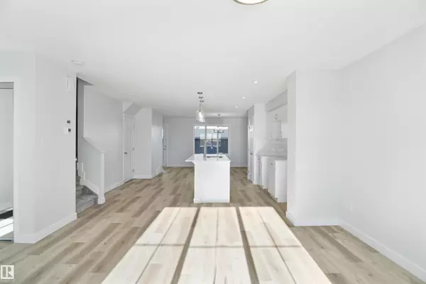 Fort Saskatchewan, AB T8L 0Z4,10 Elliot WD