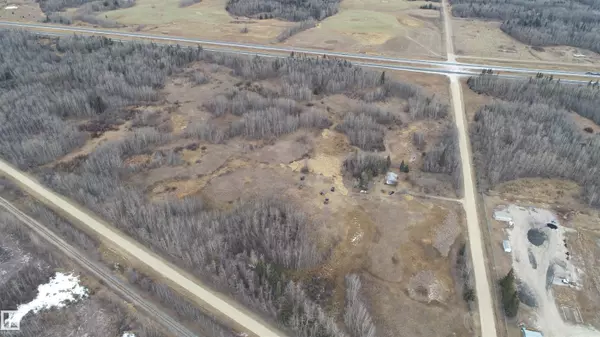 Rural Lac Ste. Anne County, AB T0X 0X0,55510 RGE RD 44