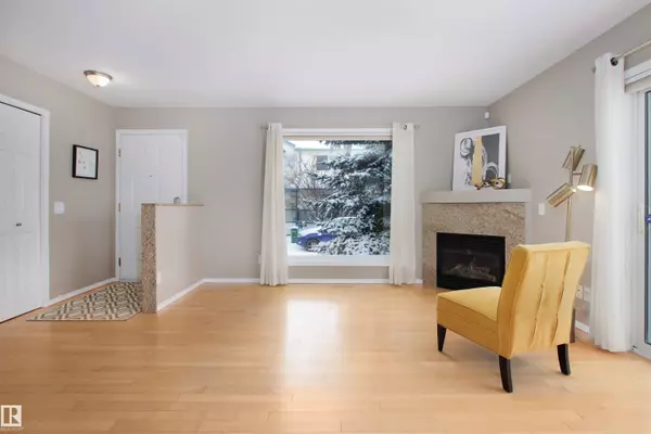 Edmonton, AB T5H 4M7,#18 10909 106 ST NW