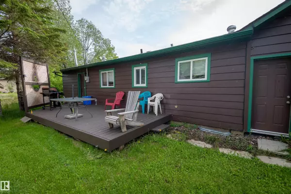 Rural Lac Ste. Anne County, AB T0E 0A0,4907 58 ST