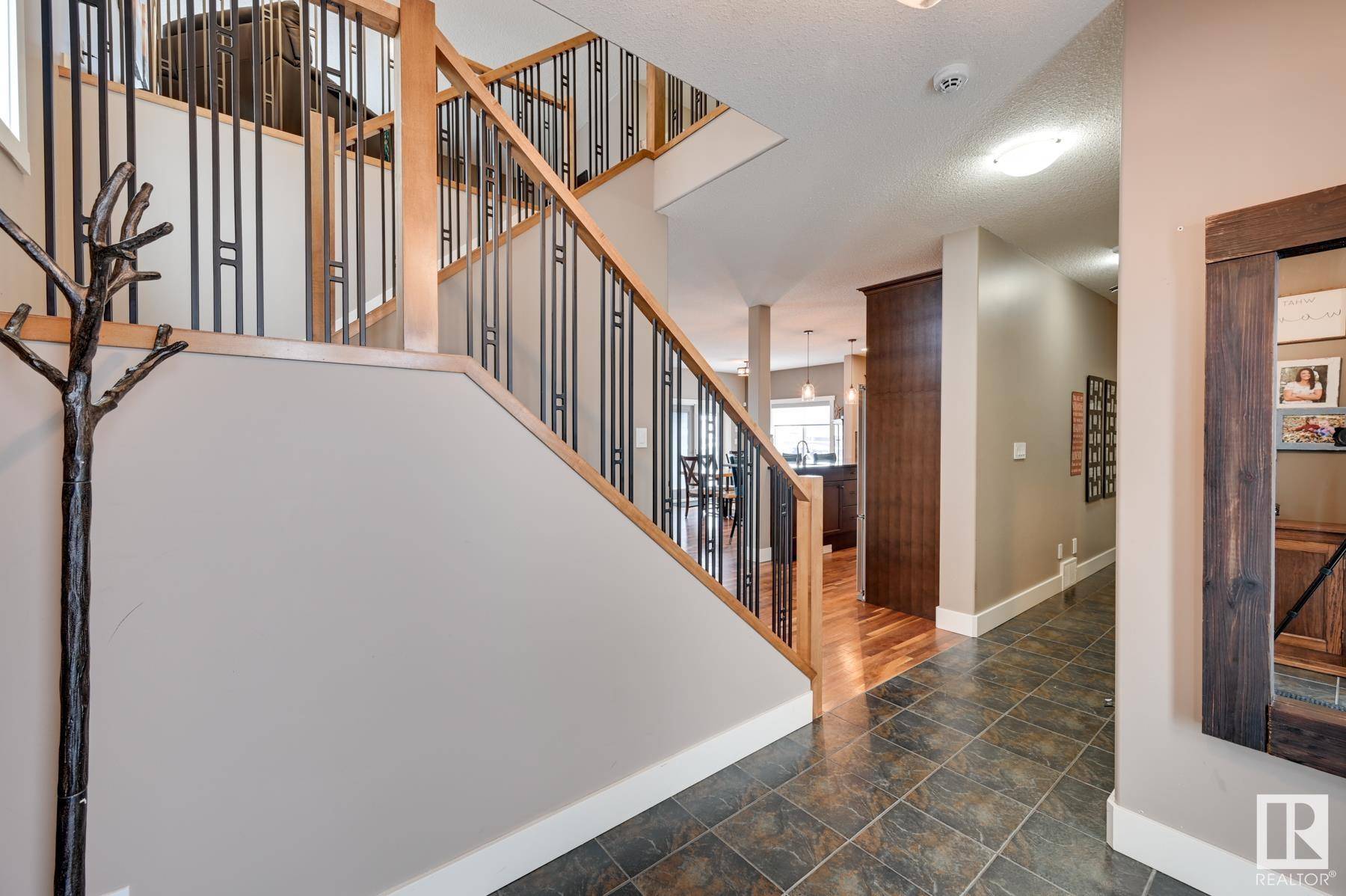 Fort Saskatchewan, AB T8L 0E3,38 GREENFIELD WD