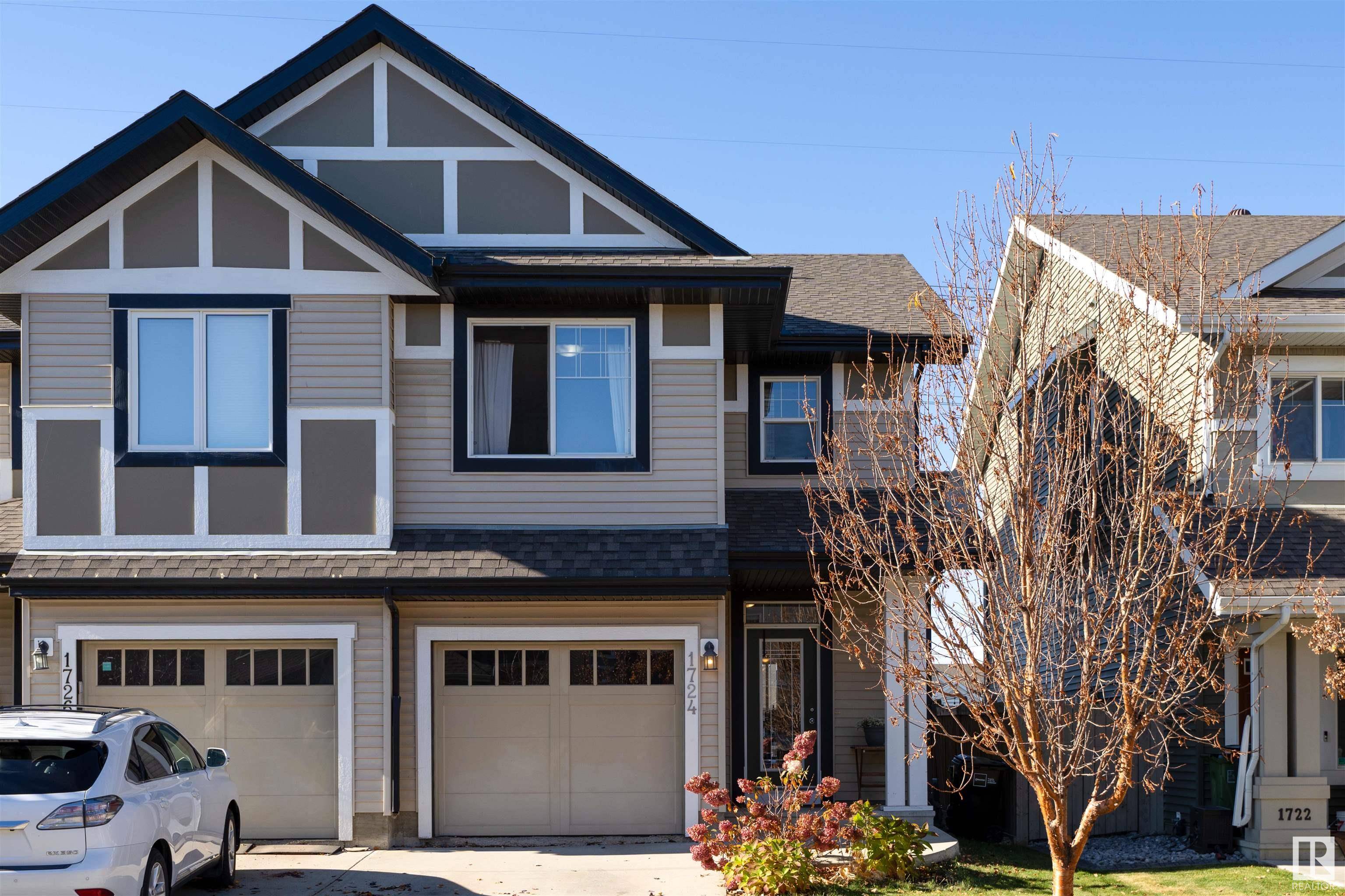 1724 CHAPMAN WY SW, Edmonton, AB T6W 2E8