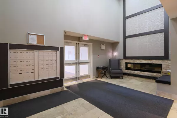 Edmonton, QC G0Y 0Y3,#307 11710 87 AV NW