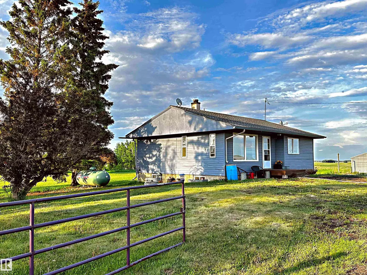 Rural Lamont County, AB T0B 0C0,572015 164 RANGE RD