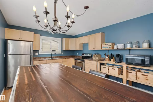 Cold Lake, AB T9M 1J4,1101 11 AV