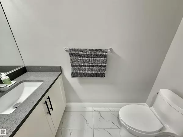 Fort Saskatchewan, AB T8L 0M9,70 Ellice BN