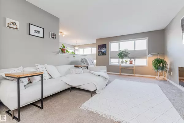 Fort Saskatchewan, AB T8L 0H4,118 WOODBRIDGE LI