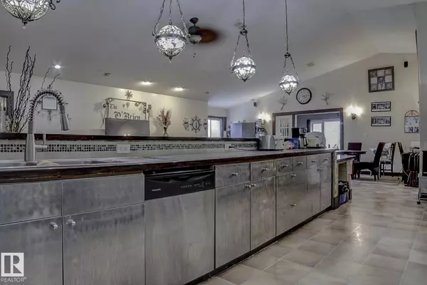 Rural Strathcona County, AB T0V 0E0,21471 WYE RD