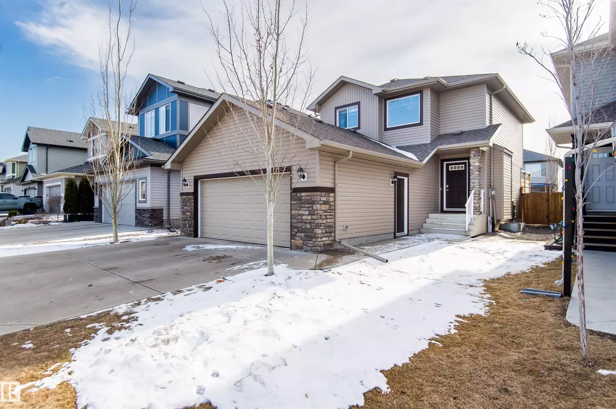 Fort Saskatchewan, AB T8L 0R5,214 CRANBERRY BN