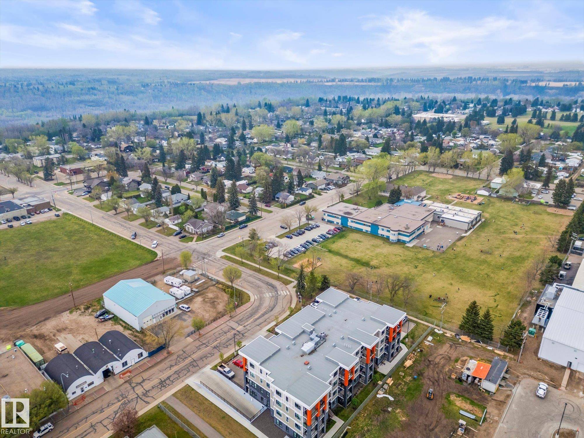 Devon, AB T9G 1Y7,#106 17 COLUMBIA AV W