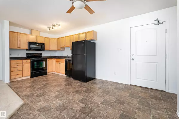 Fort Saskatchewan, AB T8L 4N9,#430 50 WOODSMERE CL