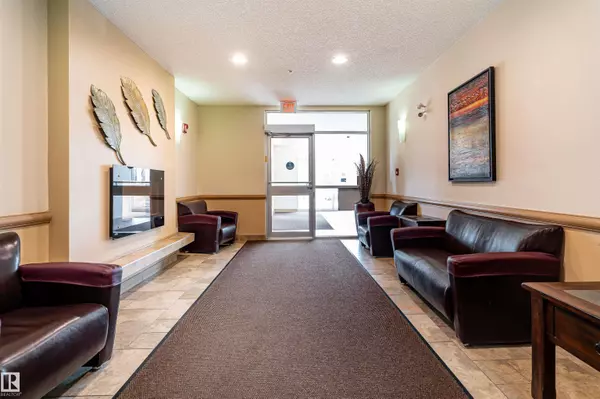 Sherwood Park, AB T8H 0N9,#201 273 Charlotte WY