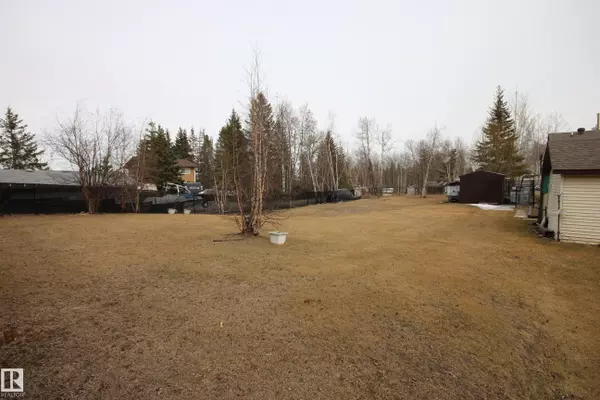 Rural Lac Ste. Anne County, AB T0E 1V0,5057 5 ST