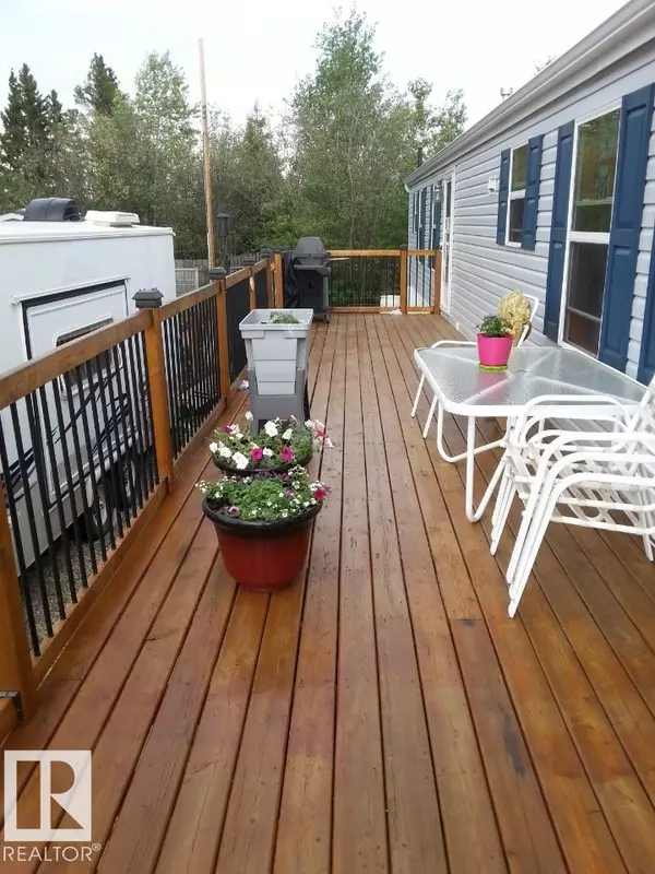 Buck Creek, AB T0C 0S0,4901 50 ST