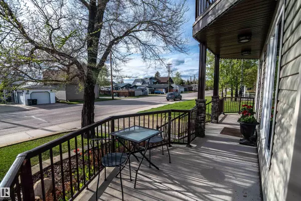 Rural Lac Ste. Anne County, AB T0E 0A0,4311 50 AV