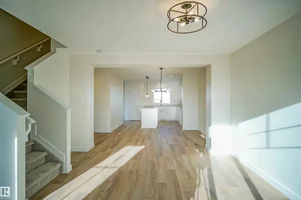 Sherwood Park, AB T8L 0Z4,1561 SANDSTONE BV