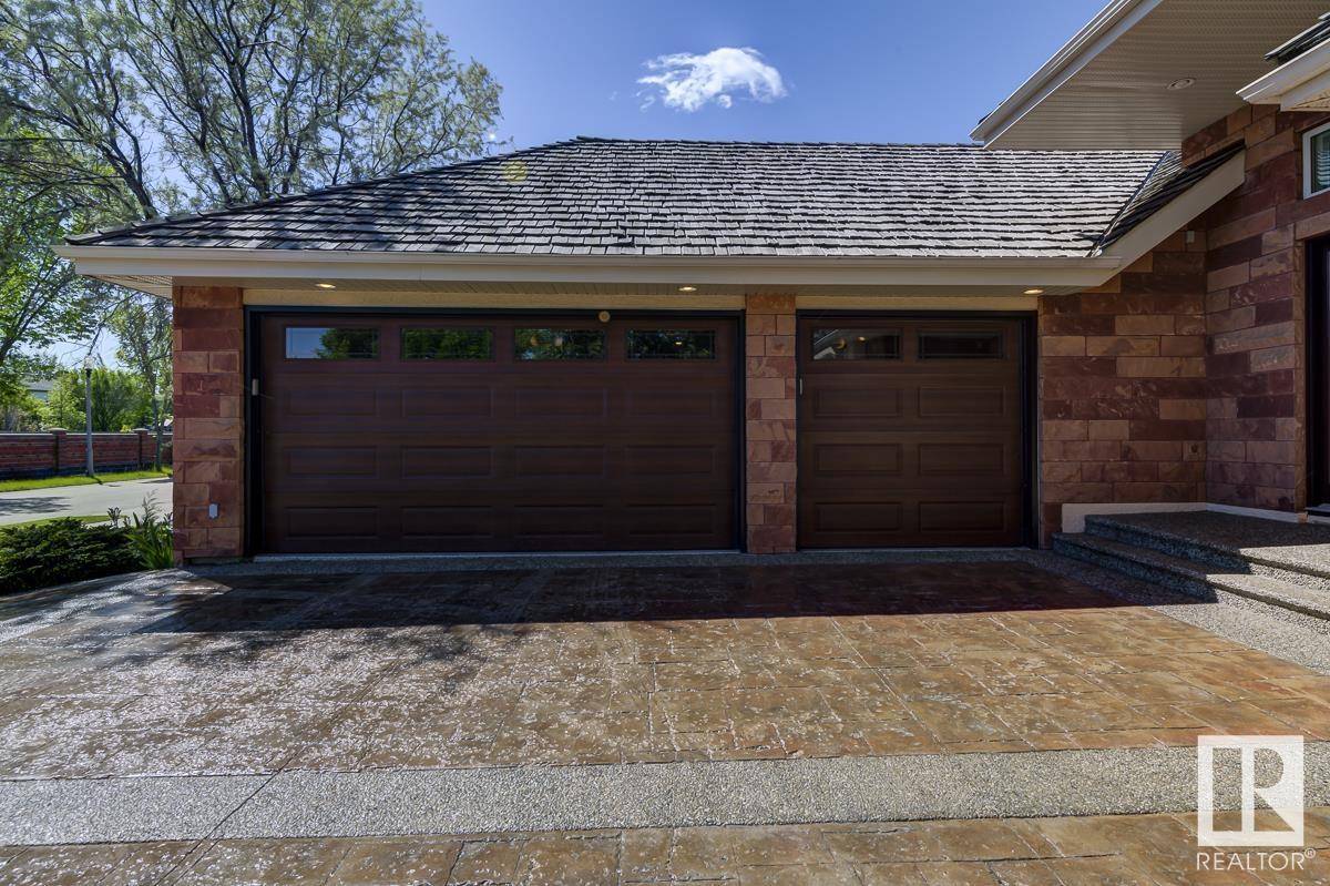 Edmonton, AB T6J 7H7,1148 119 ST NW