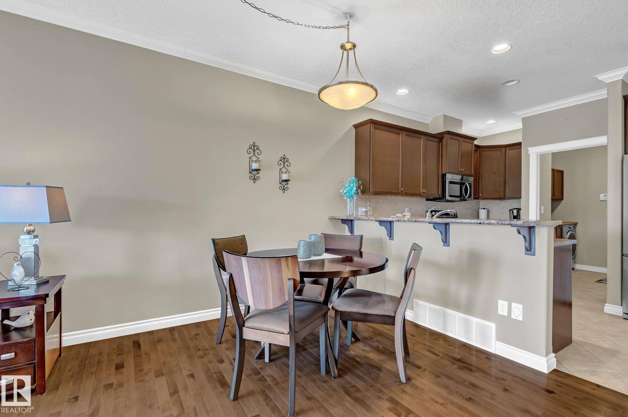 Edmonton, AB T6V 1T8,#30 13808 155 AV NW